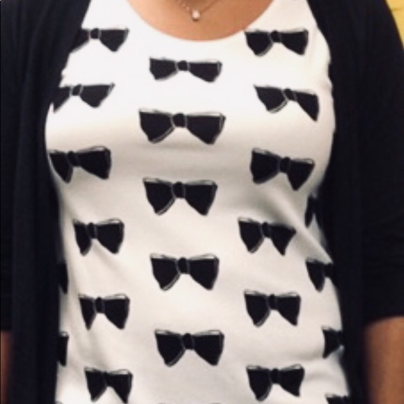 Tutta Bella Maternity Bow Print Top - Picture 2 of 2